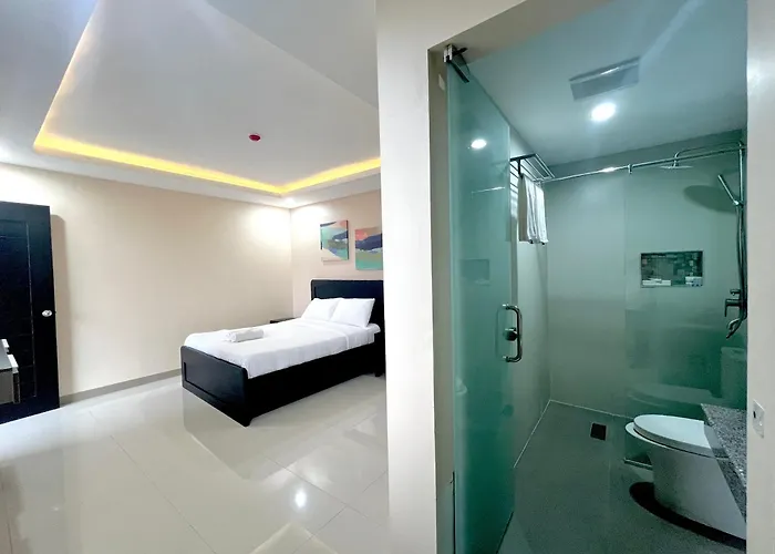 Weber Hotel Liloan